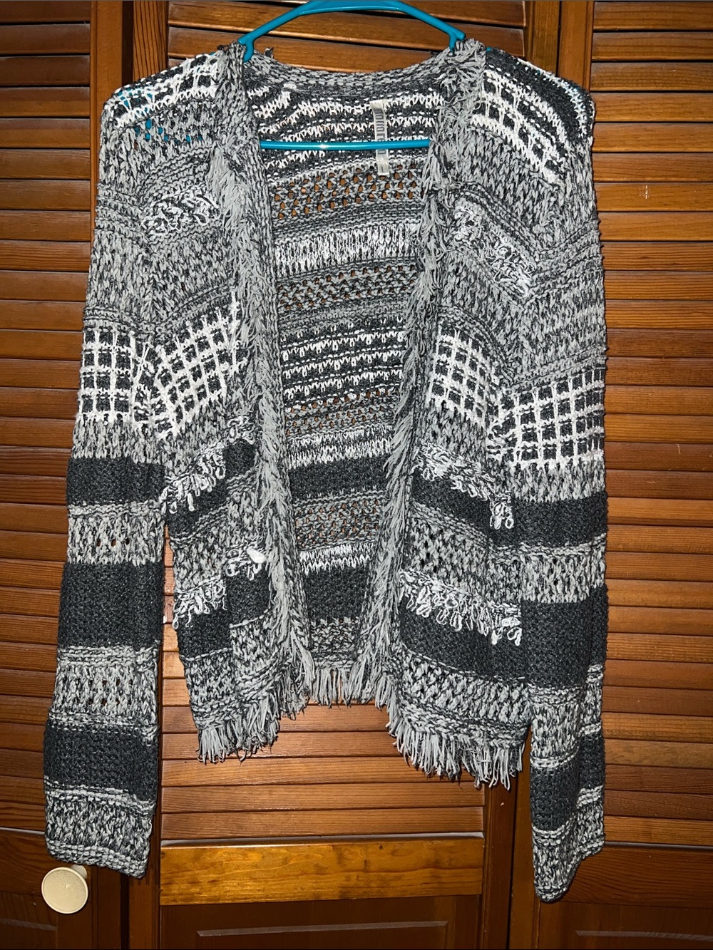 Monoreno Black & Gray Open-Front Fringe Knit Cardigan